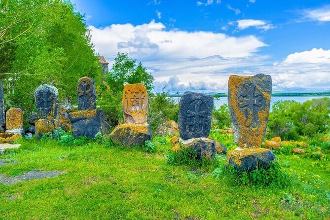 Armenia Sightseeing Tour with Cheese and Wine Tasting Experience - Traveling Along the Silk Road: Selim Caravanserai