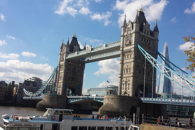 Arrival, Departure or Round Trip Private Transfer: Central London to Southampton Cruise Port - What’s the Experience Like?