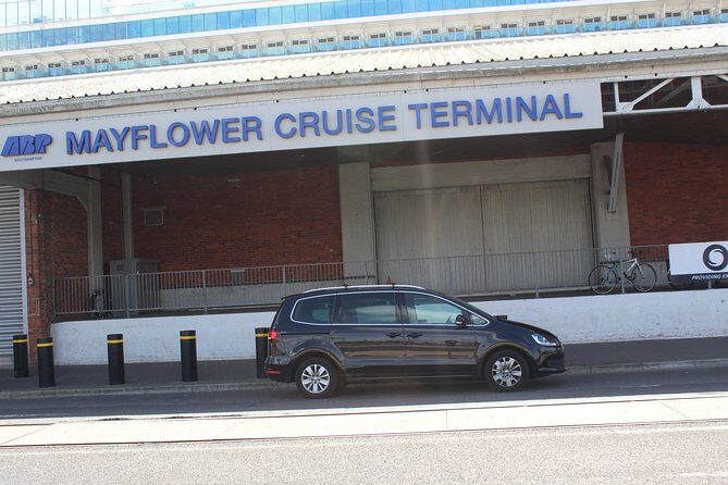 Arrival or Departure Private Transfer: Gatwick Airport to Southampton Cruise Port - Timing and Flexibility