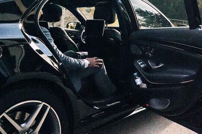 Arrival Private Transfer: Dallas Airport DFW to Dallas in Business Car - What Is This Dallas Airport Transfer All About?