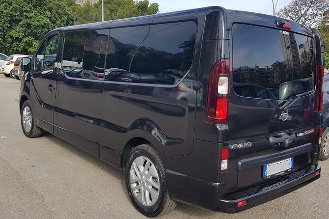 Arrival Private Transfer from Riga Airport RIX to Riga City by Minivan - The Experience in Action