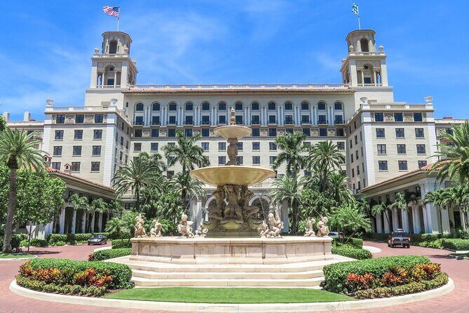 Arrival Private Transfer: Palm Beach Airport PBI to Palm Beach in Business Car - The Details of the Transfer Experience