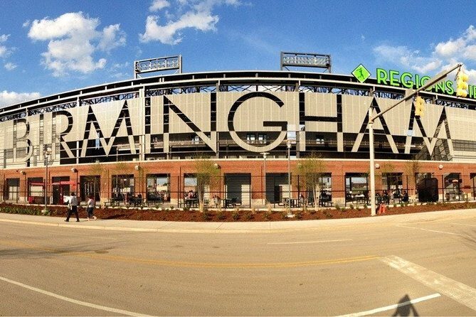 Arrival Private Transfers from Airport BHX to Birmingham in Business Car - What Makes This Transfer Stand Out?