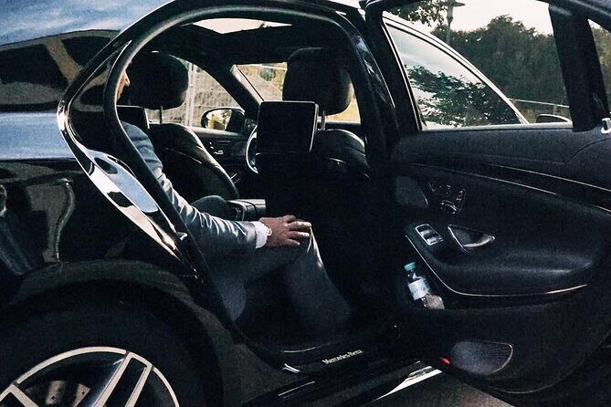 Arrival Transfer: Boston Airport BOS to Boston by Business Car - Key Points