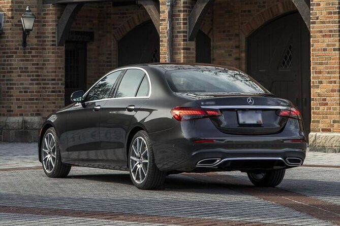 Arrival Transfer from Berlin Train Station to Berlin by Sedan - The Vehicle & Comfort