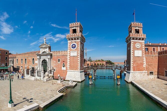Arrival Transfer: Marco Polo Airport VCE to Venice in Sedan Car - FAQ