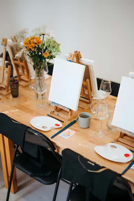 Art and Wine Lab painting experience in Venice and Milano - What You Can Expect from This Painting Experience