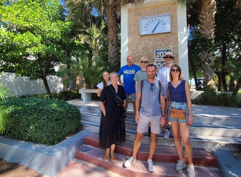 Art Deco Tour of South Beach in French - Introducing the Art Deco Heart of Miami Beach