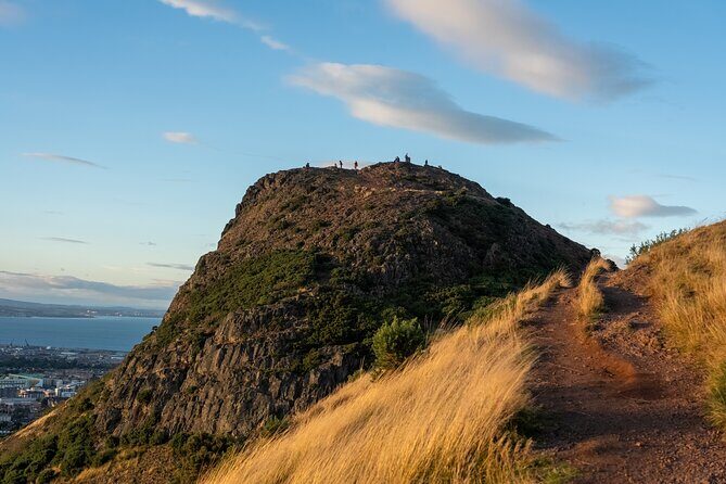 Arthur's Seat Hike: Sunset, Sunrise, Daytime - The Basics of the Tour