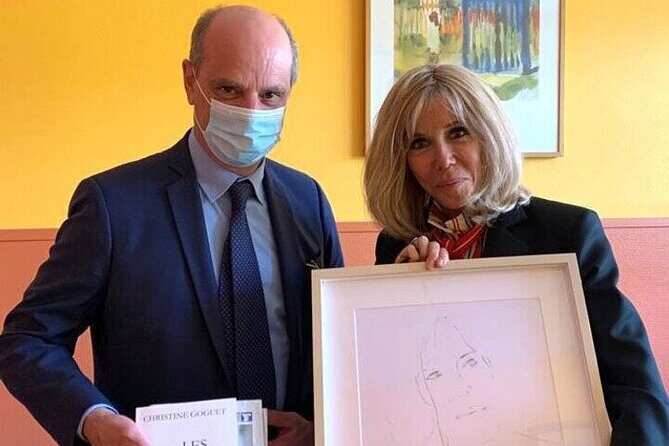 Artistic Immersion: Meet Franck SADOCK in his Studio - Considerations Before Booking