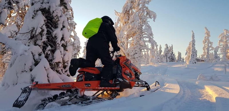 Arvidsjaur: 2-hour snowmobile tour in Swedish Lapland - The Experience: From Beginner to Pro