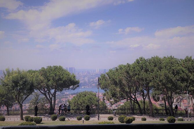 Asia-Europe with Bosphorus Full Day Inc.Museum fees and Lunch - Why You Might Want to Book This Tour