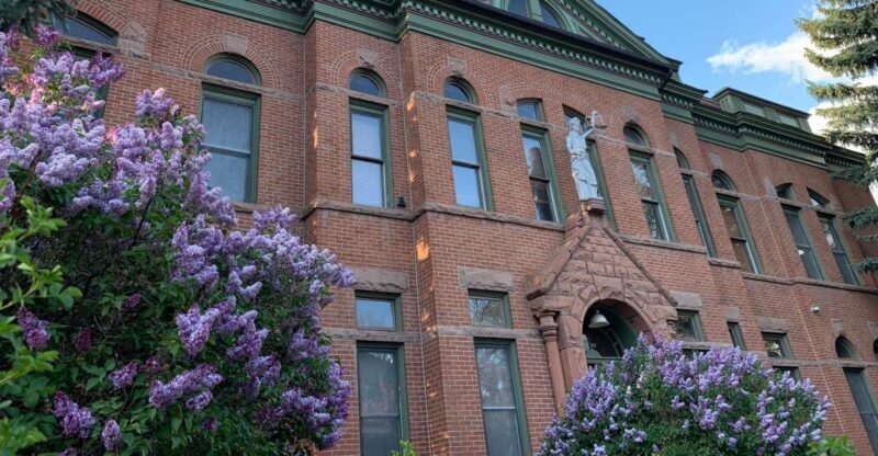 Aspen: From Past to Present History Walking Tour - What Do the Reviews Say?