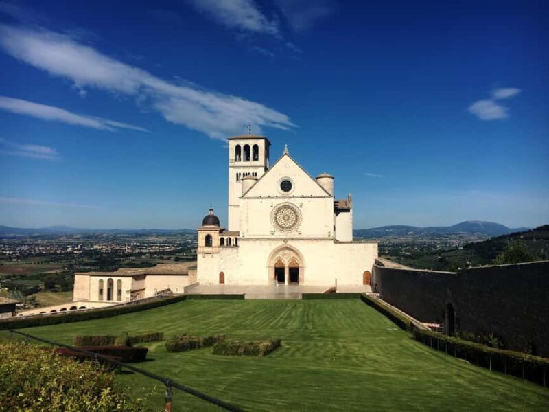 Assisi city tour in Portuguese - A Walk Through Assisi: What to Expect