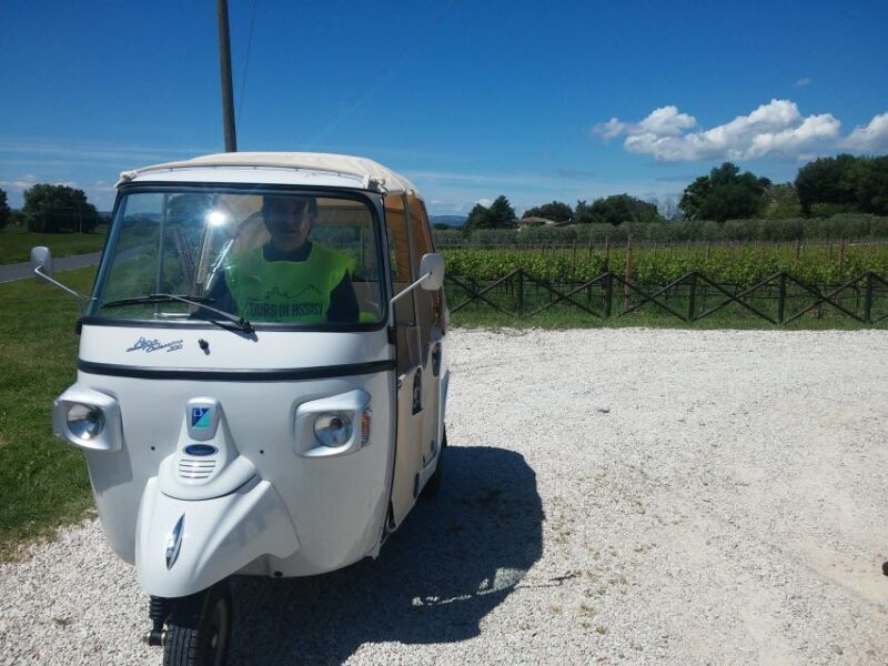 Assisi: Panoramic Tuk Tuk Tour - Key Points