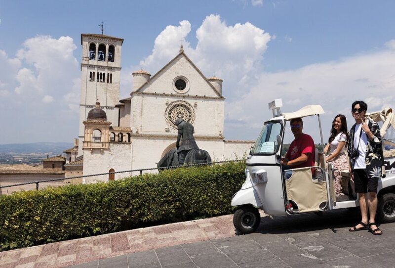 Assisi: Panoramic Tuk Tuk Tour - A Different Way to Discover Assisi