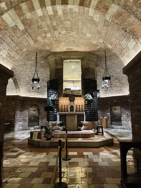 Assisi: Three Saints, St Carlo, Francis & Clare Walking Tour - Who Should Consider This Tour?