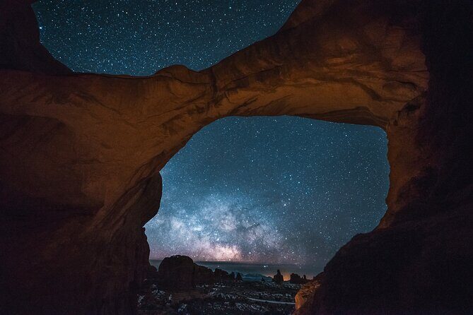 Astro-Photo, Hiking and Stargazing Tour in Arches National Park - A Deep Dive into the Experience