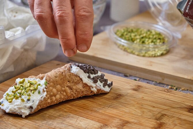 At Casa Di Cilla - Wine and lunch: how the meal lands at the end of the work