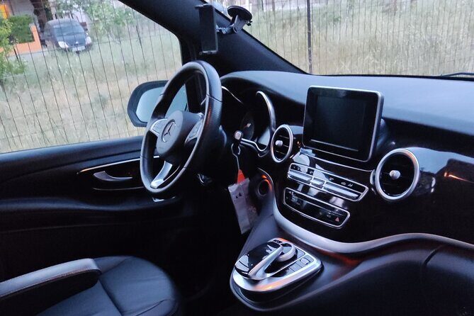 Athens Airport To Piraeus Port - Hotel Private Luxury Transfer - Who Should Consider This Transfer?