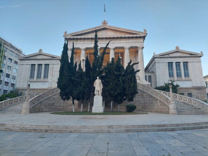 Athens: City Highlights Nighttime Walking Tour in Spanish - Final Thoughts
