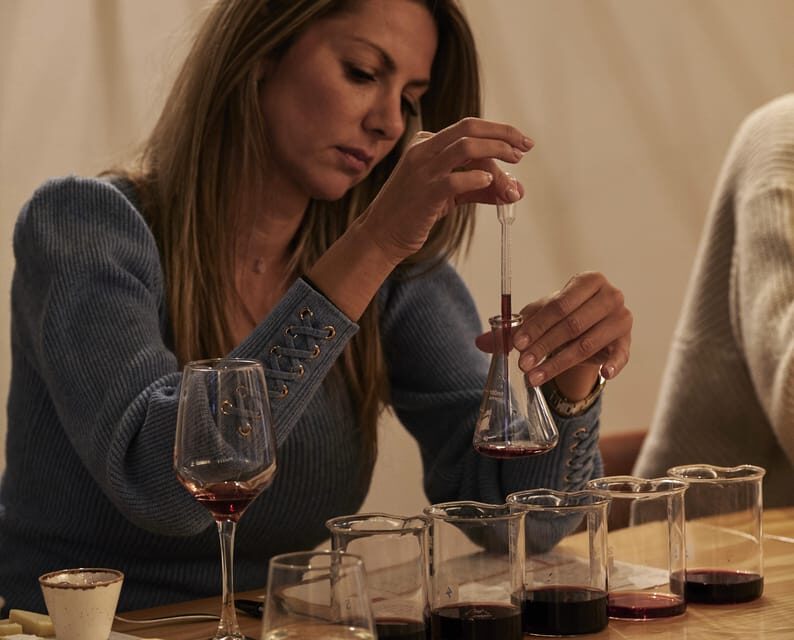 Athens: Create Your Own Wine Workshop under the Acropolis - Key Points