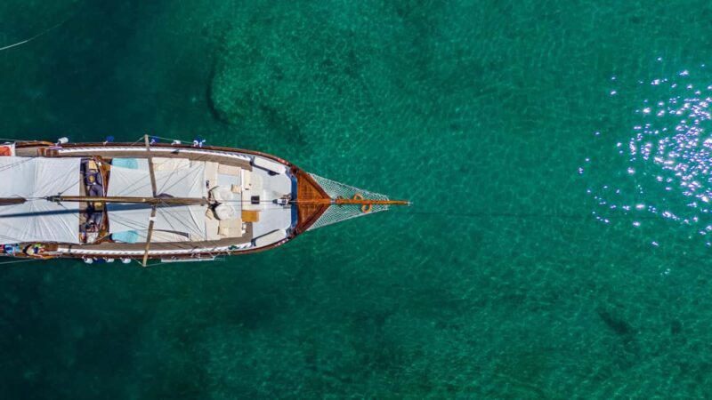 Athens Day Cruise: Agistri, Moni & Aegina + Lunch & Drinks - Final Stop: Aegina Island