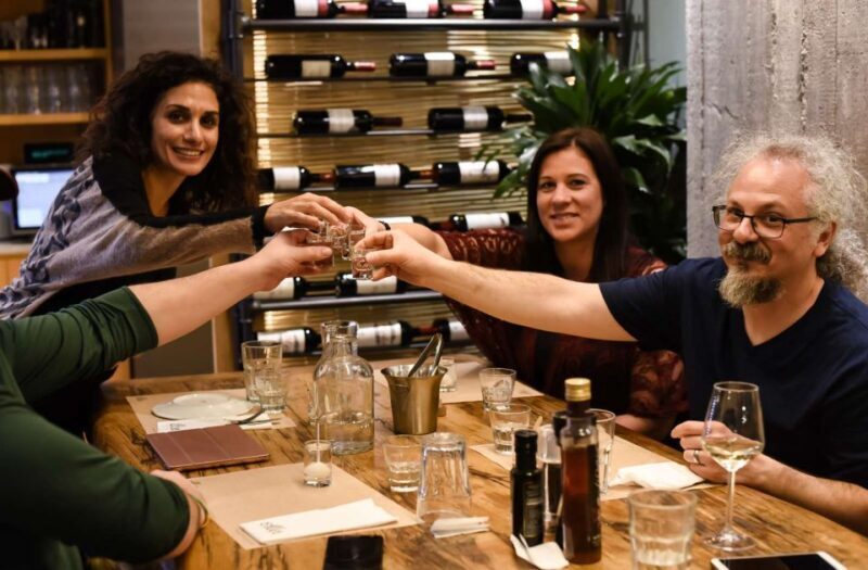 Athens: Evening Private City Walking Tour & 4-Course Dinner - Who Should Consider This Tour?