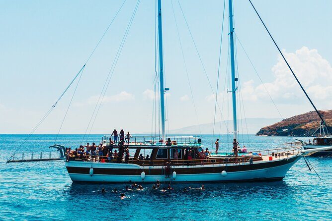 Athens: Full-Day Island Hopping Cruise with Lunch and Swimming - An Overview of What You Can Expect
