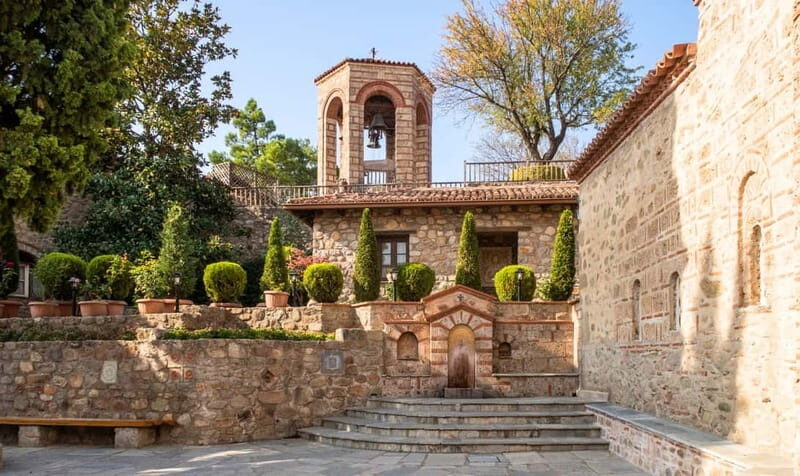 Athens: Full-Day Meteora Tour with Local Guide & Greek Lunch - What Makes This Tour Stand Out?