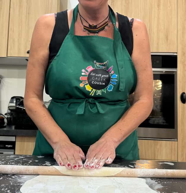 Athens: Greek Cooking Class Pick your plates - FAQ