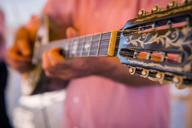 Athens: Hydra, Poros & Aegina Day Cruise with Lunch - Aegina Town: pistachios, beaches, and temple choices