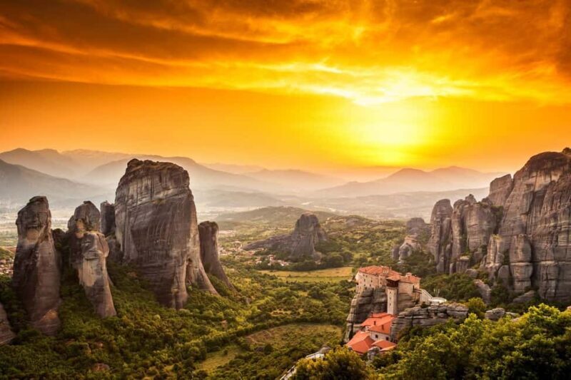 Athens: Meteora 2-Day Tour with Accommodation - What the Tour Includes and How It Works