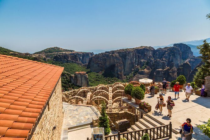 Athens: Meteora Monasteries, Hermit Caves Tour with Pickup - Food and Coastal Stops: The Practical Pleasures
