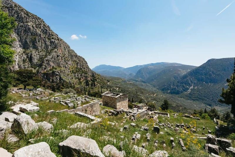 Athens: Mythology of Delphi, Museum and Arachova Guided Tour - Food on Tour: Lunch Option and Dietary Flexibility (When Offered)