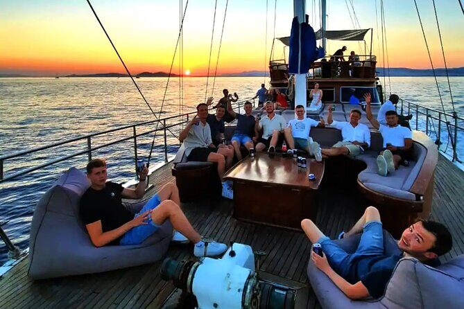 Athens Riviera Sunset Cruise with Snacks and Drinks Included - Who Is This Cruise Best For?