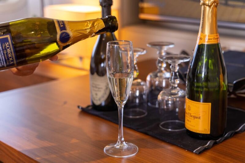 Athens: Saronic Islands Cruise with VIP Area Seating & Lunch - Who Is This Tour Best For?