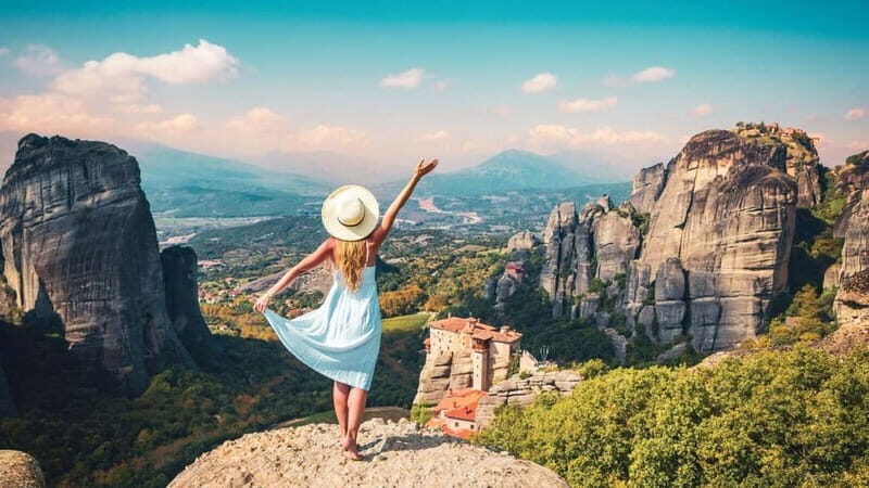 Athens to Meteora: Monasteries, Caves & Seaside Stopovers - Key Points