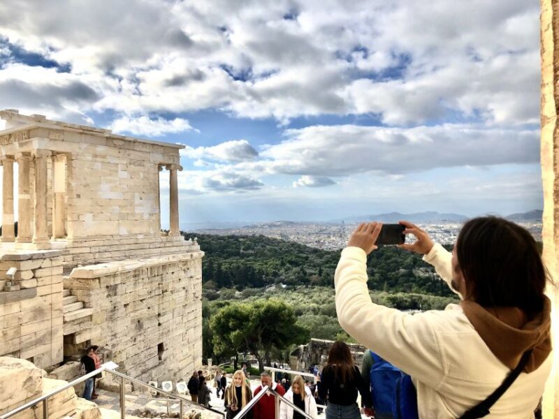 Athens:Acropolis - Historical Center Walking Tour in Spanish - FAQs