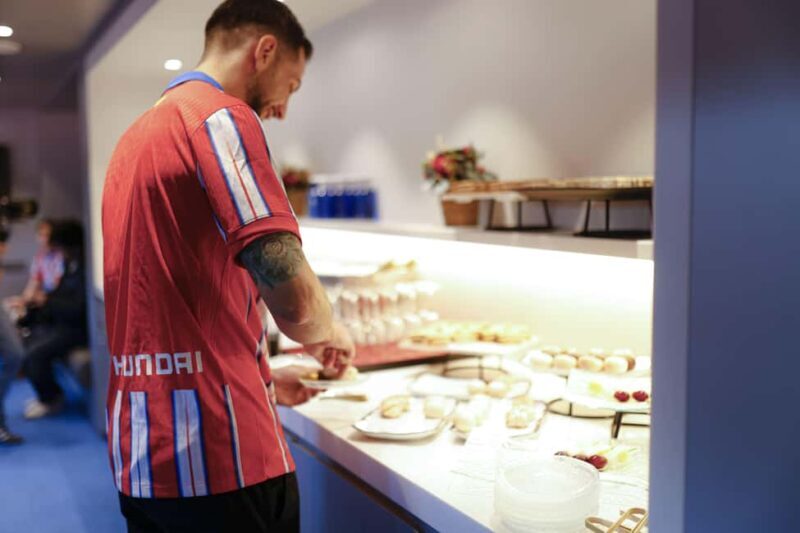 Atletico Madrid: Premium Tour & breakfast in Simeone´s box - Key Points