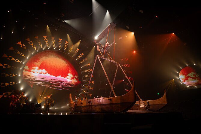 'Auana by Cirque du Soleil at the Waikiki Beachcomber Hotel - Accessibility and Practicalities