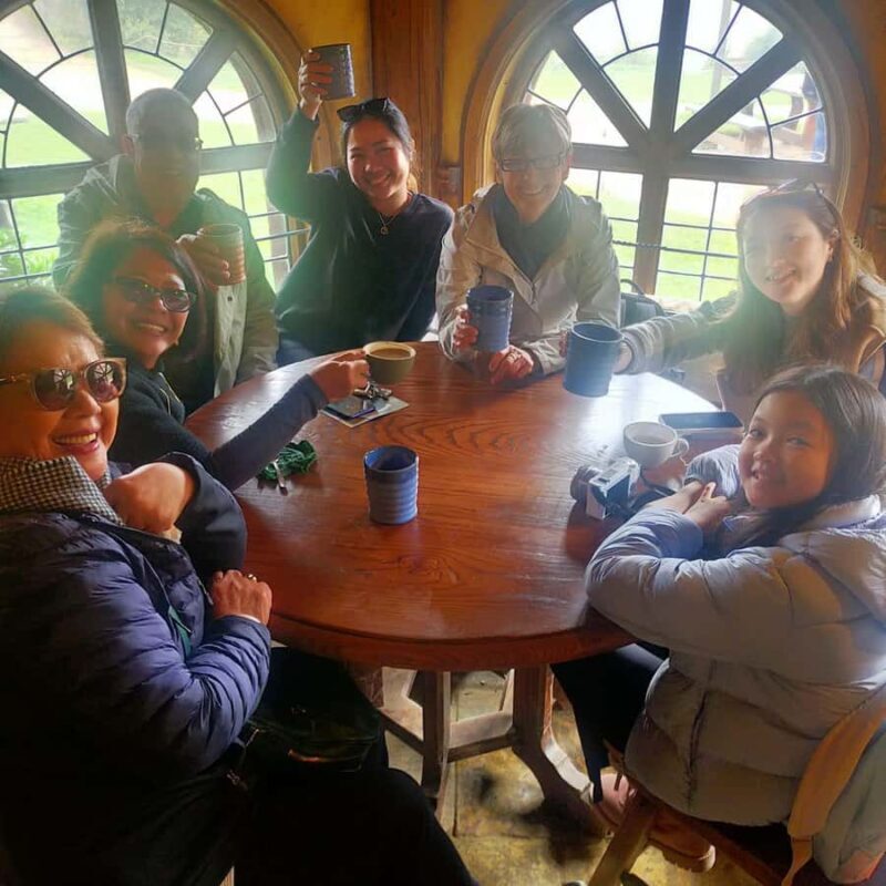 Auckland: Hobbiton and Rotorua Day Tour including Te Puia - FAQ