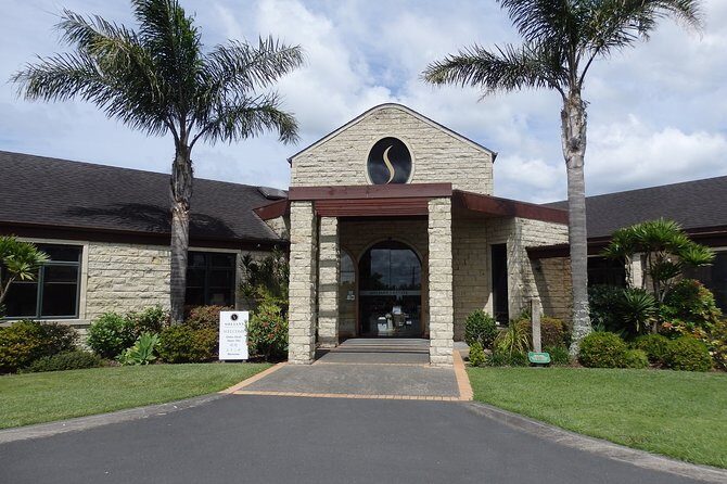 Auckland Scenic Day Tour Full-Day- 8 HOURS - FAQs