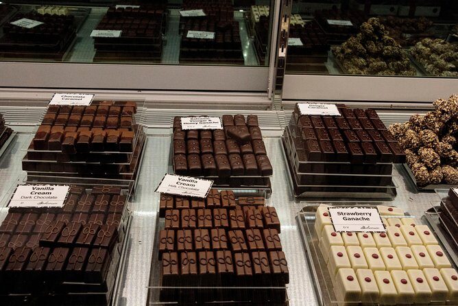 Auckland Small-Group Walking Tour with Treats - What Makes This Tour Stand Out?