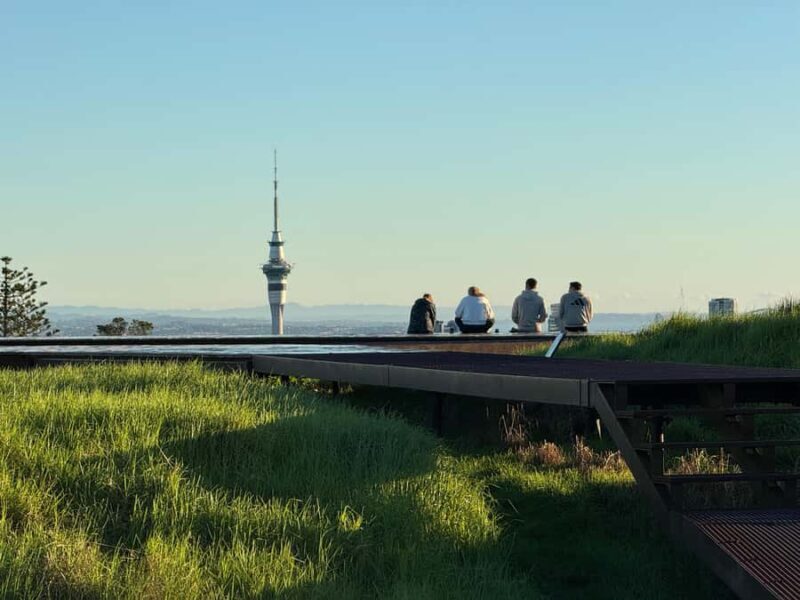 Auckland Sunrise Tour: Mount Eden Summit & Morning Views - Key Points