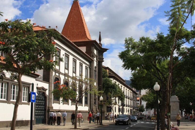 Audio Guide Citywalk Funchal for Cruise Guests - Key Points