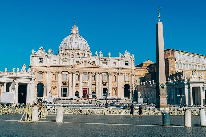 Audio Guided Tour of St. Peter's Basilica - Key Points