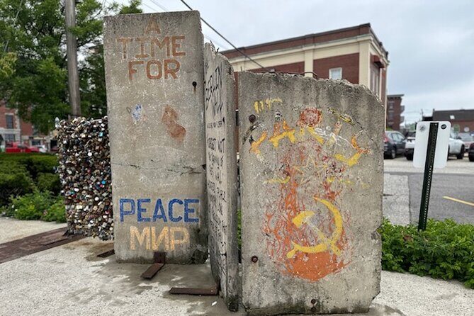 Audio Guided Walking Tour from Old Port of Portland, Maine - Post Office Park & the Japanese Mailboxes