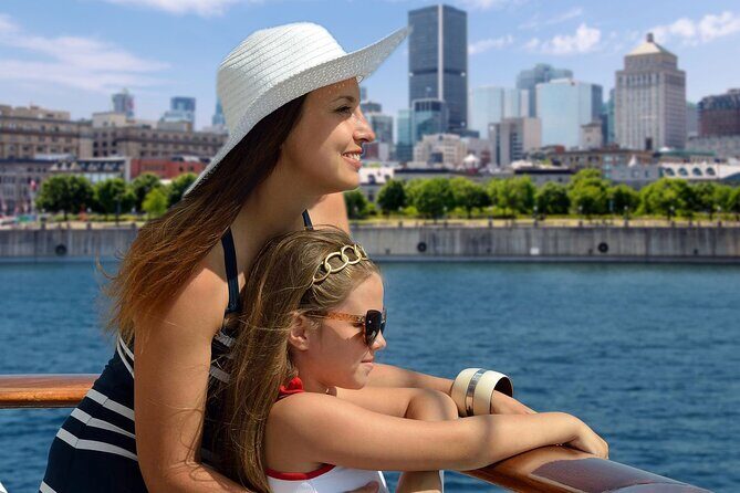 AURA experience at Notre-Dame Basilica and guided cruise - Key Points