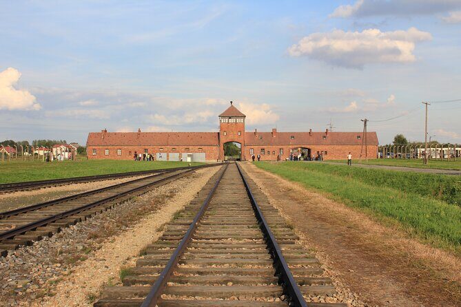 Auschwitz and Birkenau Memorial and Museum Guided Tour from Krakow - What the Reviews Say